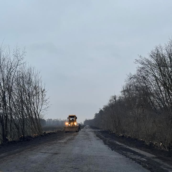 ФОТОФАКТ.  Автодорога Понорниця-Криски, за словами шляховиків, готується до ремонту
