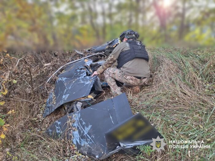 У Новгород-Сіверському районі вибухотехніки ліквідували залишки збитих безпілотників та боєприпаси