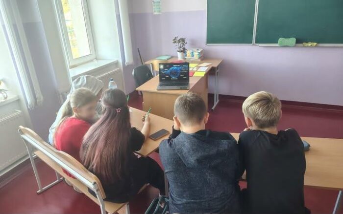У Понорниці учні ліцею взяли участь у квесті до Дня охорони озонового шару