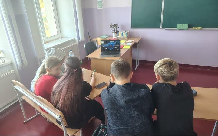 У Понорниці учні ліцею взяли участь у квесті до Дня охорони озонового шару